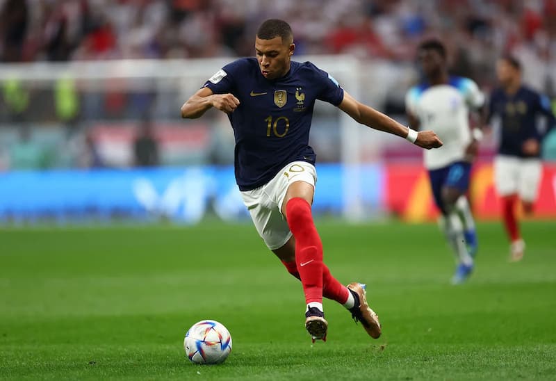 Số liệu thống kê về Kylian Mbappe như thế nào?