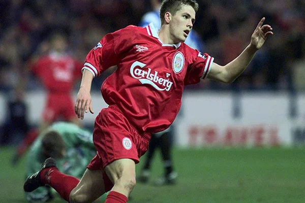 Hình 3: Những bàn thắng mãn nhãn của Michael Owen đã đi vào lịch sử