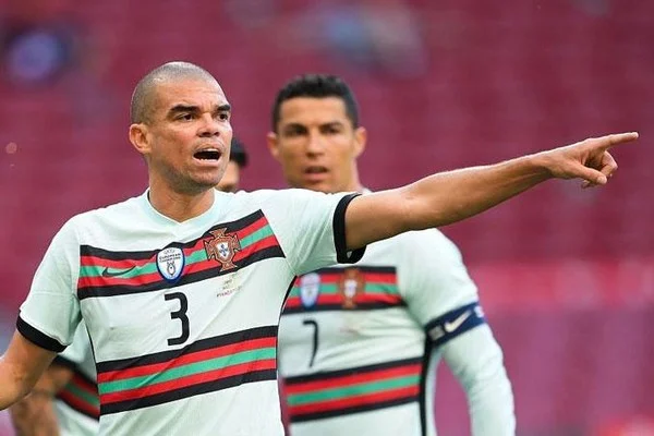 Hình 4: Cầu thủ José Fonte